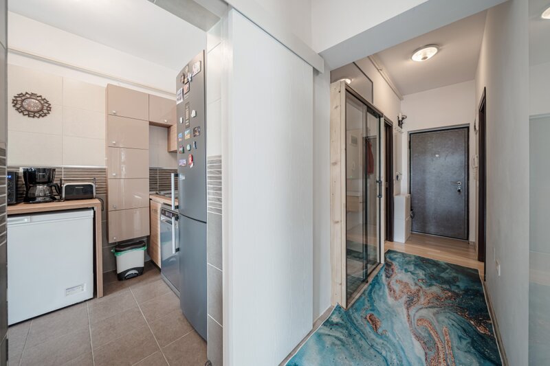 Brancoveanu, etaj 1/3, decomandat, bloc nou, ready to move in